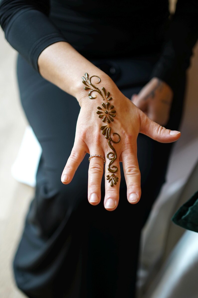 Kit de 5 cônes de HENNA 100 % Naturel – (Fait main)